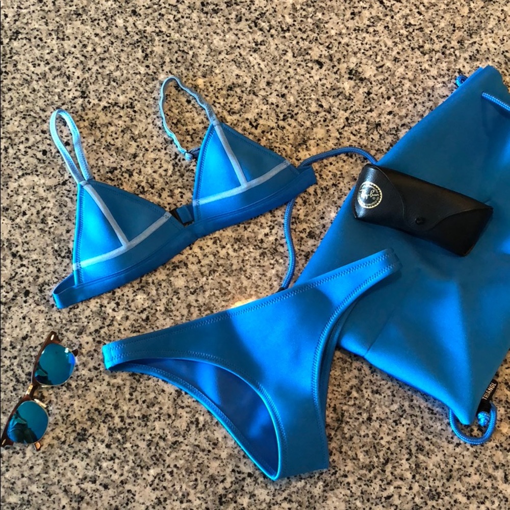 Billie Sea Salt Triangl Bikini Blue Bikini